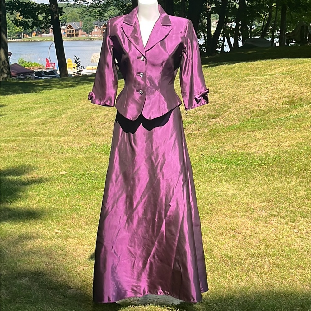 JS Collections vintage retro 2-piece gown 10